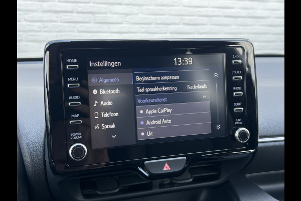 Toyota Yaris 1.5 Hybrid Launch Edition | HUD | 17 inch | Camera | Carplay