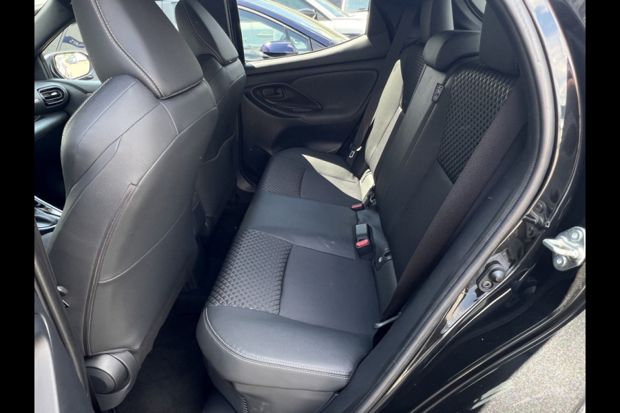 Toyota Yaris 1.5 Hybrid Launch Edition | HUD | 17 inch | Camera | Carplay