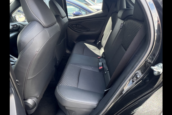 Toyota Yaris 1.5 Hybrid Launch Edition | HUD | 17 inch | Camera | Carplay