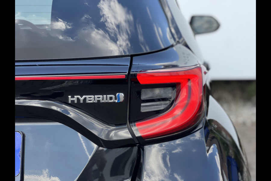 Toyota Yaris 1.5 Hybrid Launch Edition | HUD | 17 inch | Camera | Carplay