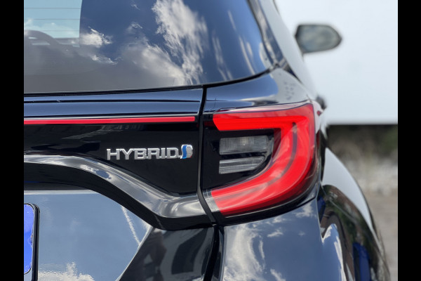 Toyota Yaris 1.5 Hybrid Launch Edition | HUD | 17 inch | Camera | Carplay