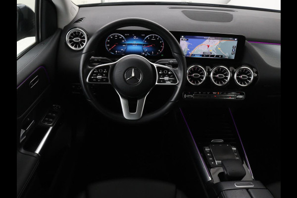 Mercedes-Benz B-Klasse 180 Business Solution Luxury | Leder | Stoelverwarming | Carplay | Sfeerverlichting | Camera | Widescreen | Full LED | Navigatie