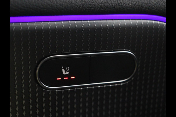 Mercedes-Benz B-Klasse 180 Business Solution Luxury | Leder | Stoelverwarming | Carplay | Sfeerverlichting | Camera | Widescreen | Full LED | Navigatie