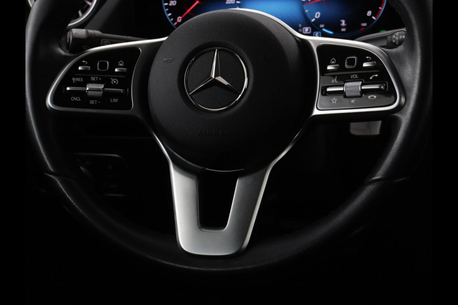 Mercedes-Benz B-Klasse 180 Business Solution Luxury | Leder | Stoelverwarming | Carplay | Sfeerverlichting | Camera | Widescreen | Full LED | Navigatie