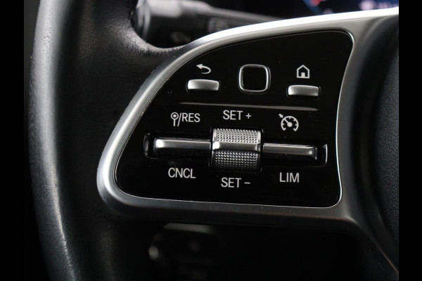 Mercedes-Benz B-Klasse 180 Business Solution Luxury | Leder | Stoelverwarming | Carplay | Sfeerverlichting | Camera | Widescreen | Full LED | Navigatie