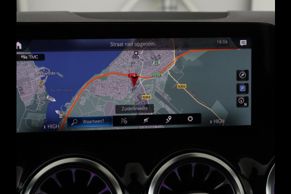 Mercedes-Benz B-Klasse 180 Business Solution Luxury | Leder | Stoelverwarming | Carplay | Sfeerverlichting | Camera | Widescreen | Full LED | Navigatie