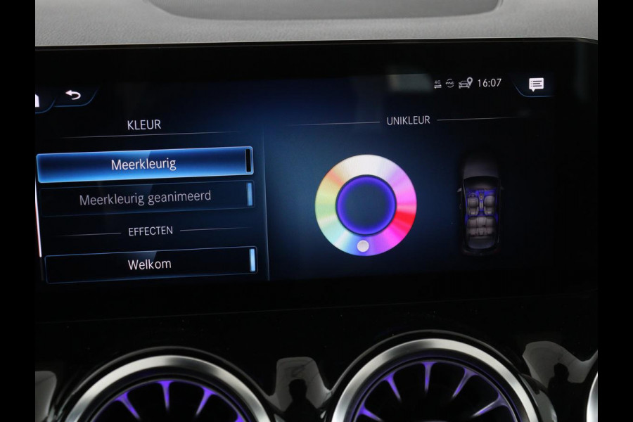Mercedes-Benz B-Klasse 180 Business Solution Luxury | Leder | Stoelverwarming | Carplay | Sfeerverlichting | Camera | Widescreen | Full LED | Navigatie