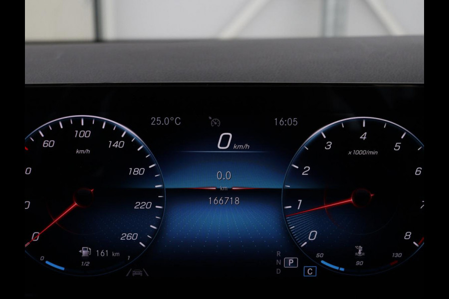 Mercedes-Benz B-Klasse 180 Business Solution Luxury | Leder | Stoelverwarming | Carplay | Sfeerverlichting | Camera | Widescreen | Full LED | Navigatie