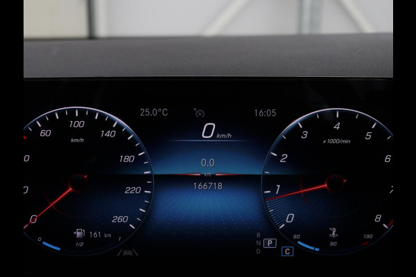 Mercedes-Benz B-Klasse 180 Business Solution Luxury | Leder | Stoelverwarming | Carplay | Sfeerverlichting | Camera | Widescreen | Full LED | Navigatie
