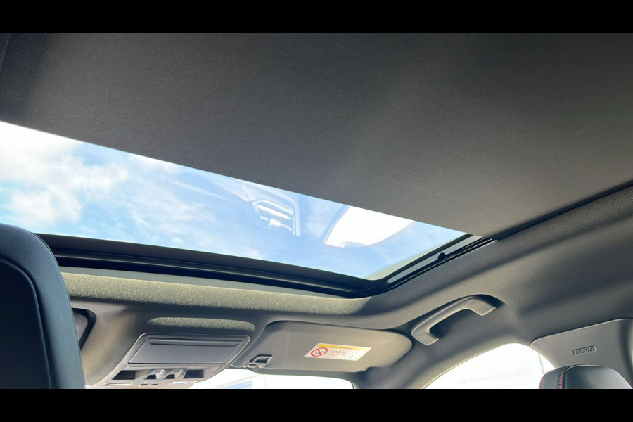 Ford Kuga 2.5 PHEV ST-Line X 225pk | Driver Assistance Pack | Panoramadak | Winterpack | Technology Pack | AGR Stoelen | 19 inch Lichtmetaal | Verlengde Fabrieksgarantie tot 04-2028