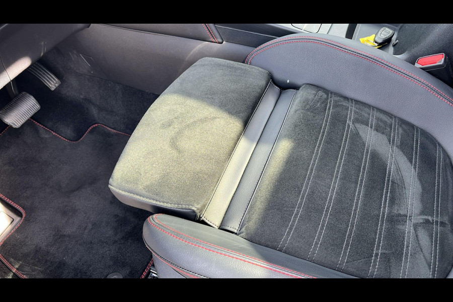 Ford Kuga 2.5 PHEV ST-Line X 225pk | Driver Assistance Pack | Panoramadak | Winterpack | Technology Pack | AGR Stoelen | 19 inch Lichtmetaal | Verlengde Fabrieksgarantie tot 04-2028
