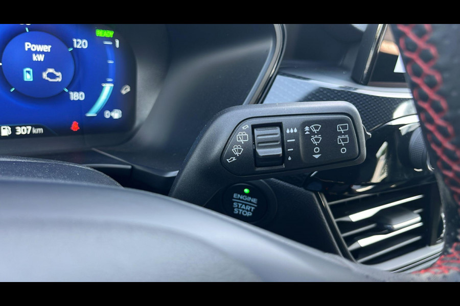 Ford Kuga 2.5 PHEV ST-Line X 225pk | Driver Assistance Pack | Panoramadak | Winterpack | Technology Pack | AGR Stoelen | 19 inch Lichtmetaal | Verlengde Fabrieksgarantie tot 04-2028