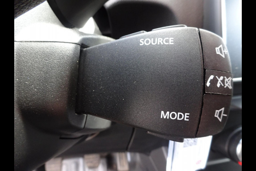 Renault Express 1.5 dCi 75 Comfort + AIRCO GROOT NAVI SCHERM SCHUIFDEUR CRUISE CONTROL