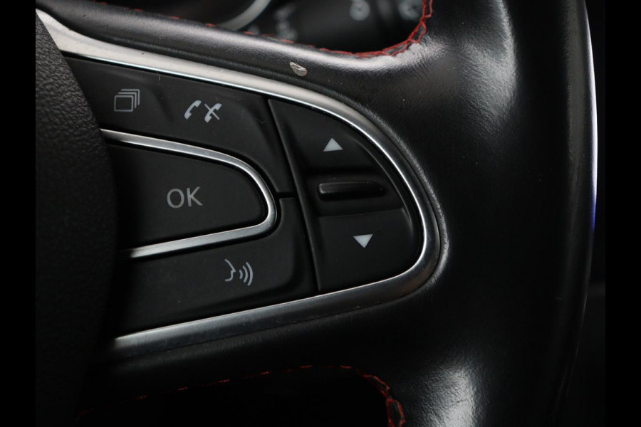 Renault Kadjar 1.3 TCe Black Edition | Stoelverwarming | Carplay | Keyless | Camera | Leder/Alcantara | Full LED | Half leder | Bose Sound | Climate control