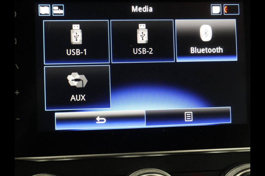 Renault Kadjar 1.3 TCe Black Edition | Stoelverwarming | Carplay | Keyless | Camera | Leder/Alcantara | Full LED | Half leder | Bose Sound | Climate control