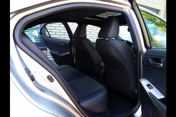 Lexus IS 300h Hybrid F-Sport Line | Mark Levinson | Schuifdak | Stoelvent