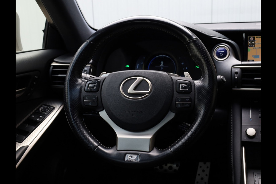 Lexus IS 300h Hybrid F-Sport Line | Mark Levinson | Schuifdak | Stoelvent