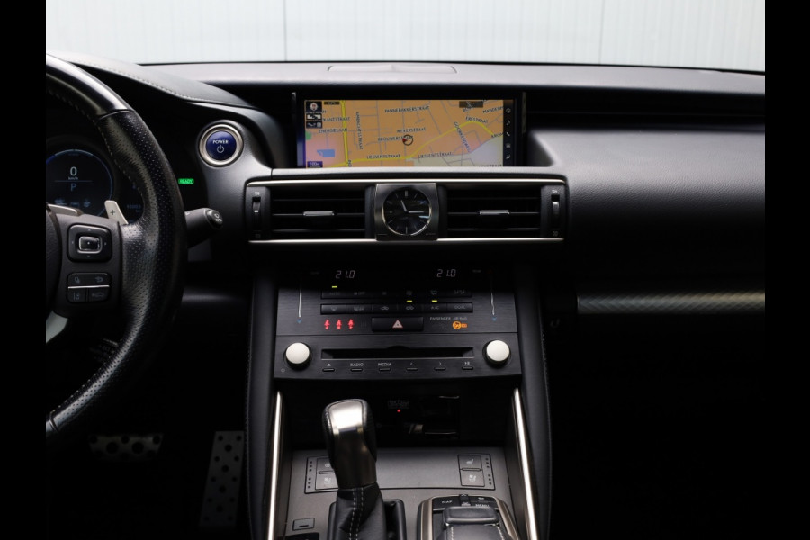 Lexus IS 300h Hybrid F-Sport Line | Mark Levinson | Schuifdak | Stoelvent