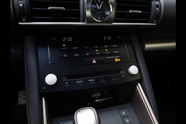 Lexus IS 300h Hybrid F-Sport Line | Mark Levinson | Schuifdak | Stoelvent