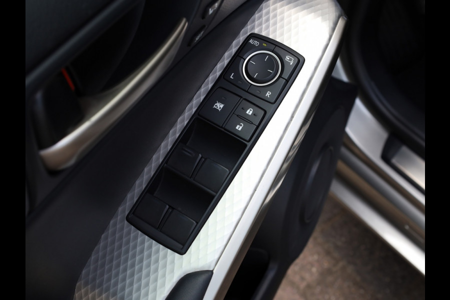 Lexus IS 300h Hybrid F-Sport Line | Mark Levinson | Schuifdak | Stoelvent