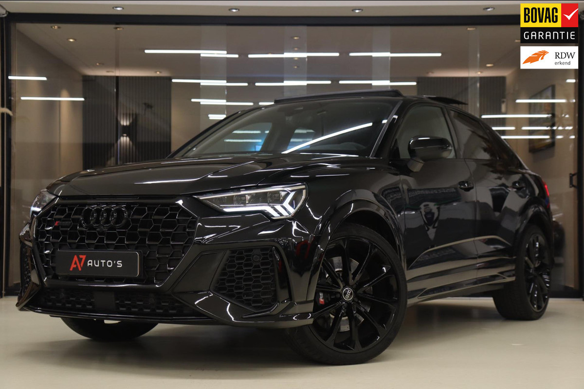 Audi RSQ3 Sportback TFSI RS Pano/Sonos/Camera/Carplay/RSStoelen/BOMVOL Audi RSQ3 Sportback TFSI RS Pano/Sonos/Camera/Carplay/RSStoelen/BOMVOL