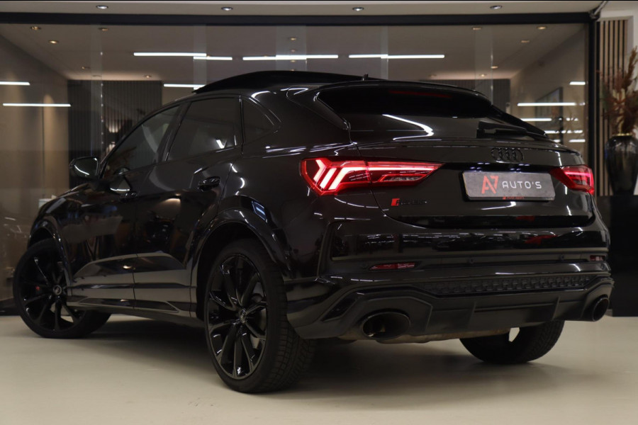 Audi RSQ3 Sportback TFSI RS Pano/Sonos/Camera/Carplay/RSStoelen/BOMVOL