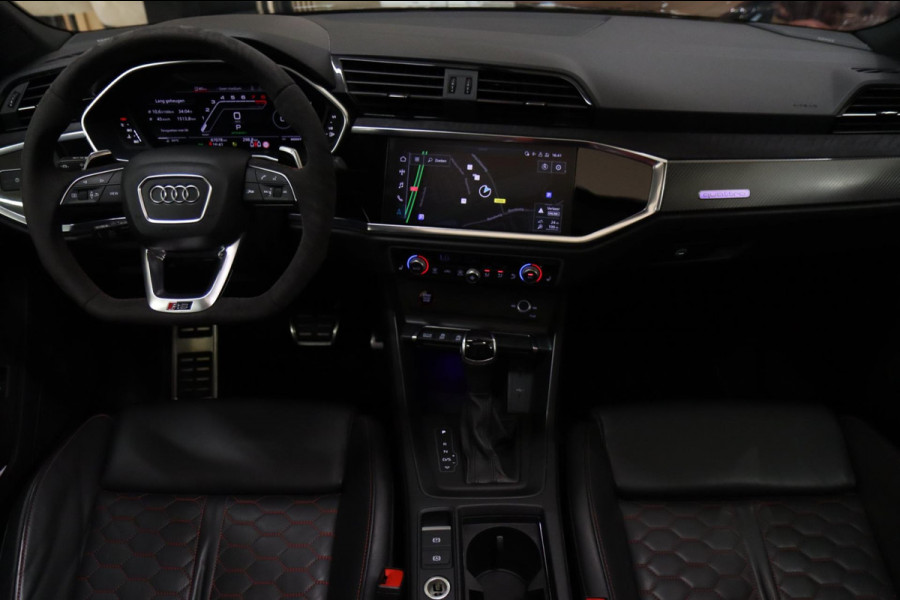 Audi RSQ3 Sportback TFSI RS Pano/Sonos/Camera/Carplay/RSStoelen/BOMVOL