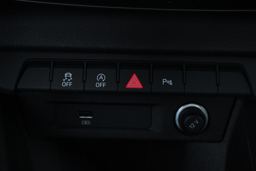 Audi A1 Sportback 25 TFSI Pro Line S-tronic | Navigatie | Climate Control | Virtual Cockpit | Parkeersensoren voor en achter | Lichtmetalen Velgen
