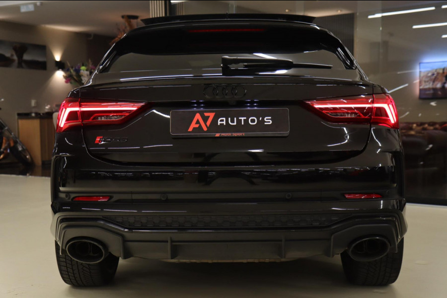 Audi RSQ3 Sportback TFSI RS Pano/Sonos/Camera/Carplay/RSStoelen/BOMVOL