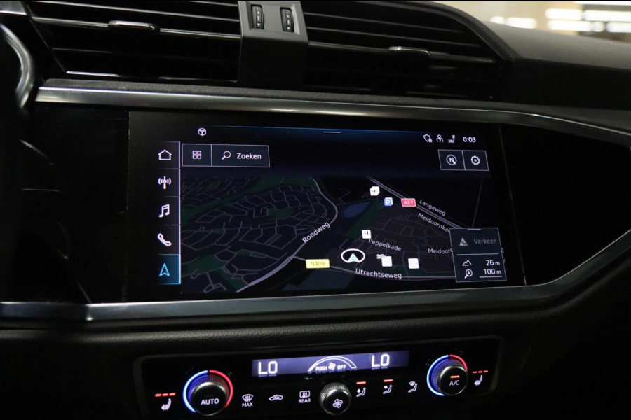 Audi RSQ3 Sportback TFSI RS Pano/Sonos/Camera/Carplay/RSStoelen/BOMVOL