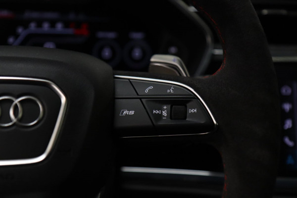 Audi RSQ3 Sportback TFSI RS Pano/Sonos/Camera/Carplay/RSStoelen/BOMVOL
