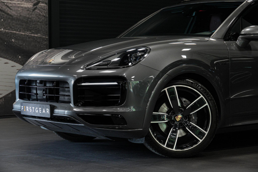 Porsche Cayenne 3.0 E-Hybrid *Sport-Chrono / PASM / Panorama / BOSE / Soft-Close / Surround-view*