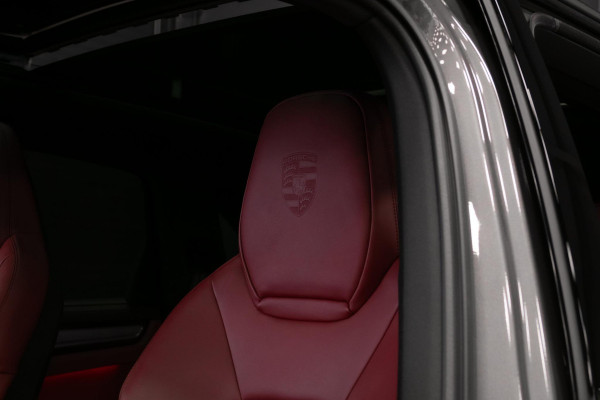 Porsche Cayenne 3.0 E-Hybrid *Sport-Chrono / PASM / Panorama / BOSE / Soft-Close / Surround-view*