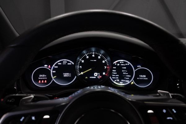 Porsche Cayenne 3.0 E-Hybrid *Sport-Chrono / PASM / Panorama / BOSE / Soft-Close / Surround-view*