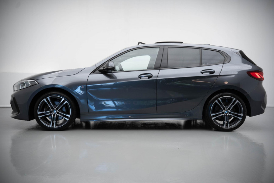 BMW 1-serie 118i High Executive |Pano|M-Pakket|Ambient|Cruise|