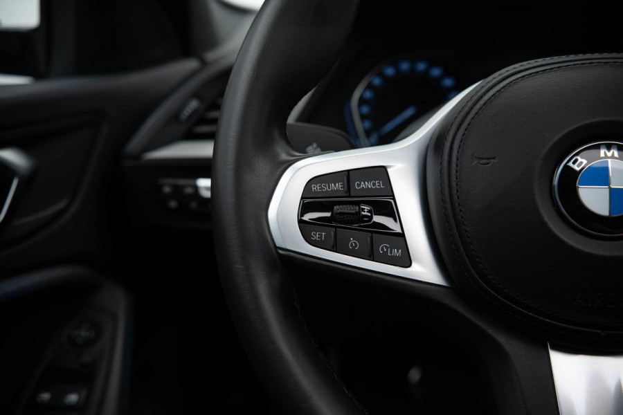 BMW 1-serie 118i High Executive |Pano|M-Pakket|Ambient|Cruise|