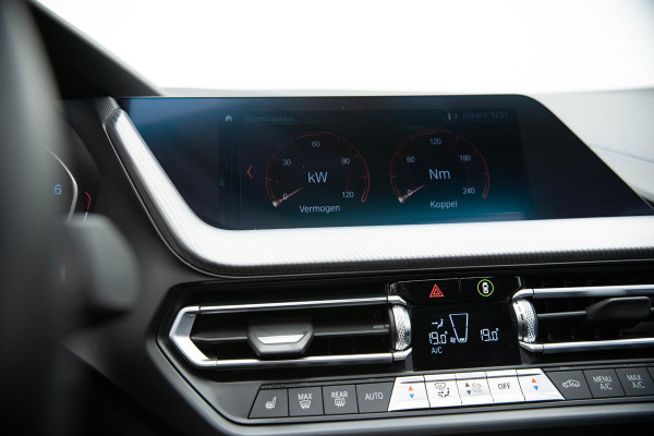 BMW 1-serie 118i High Executive |Pano|M-Pakket|Ambient|Cruise|