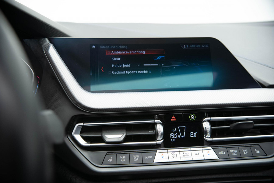 BMW 1-serie 118i High Executive |Pano|M-Pakket|Ambient|Cruise|