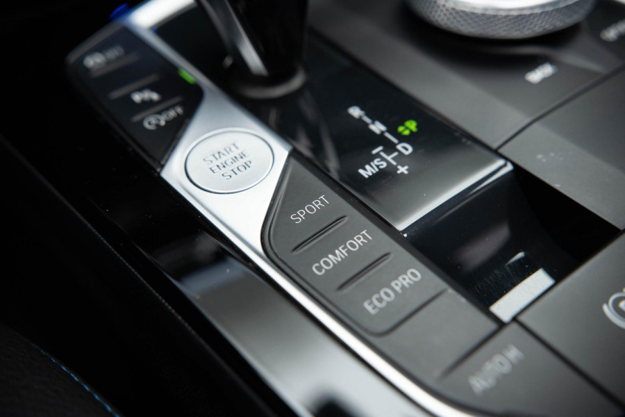 BMW 1-serie 118i High Executive |Pano|M-Pakket|Ambient|Cruise|