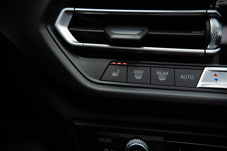 BMW 1-serie 118i High Executive |Pano|M-Pakket|Ambient|Cruise|