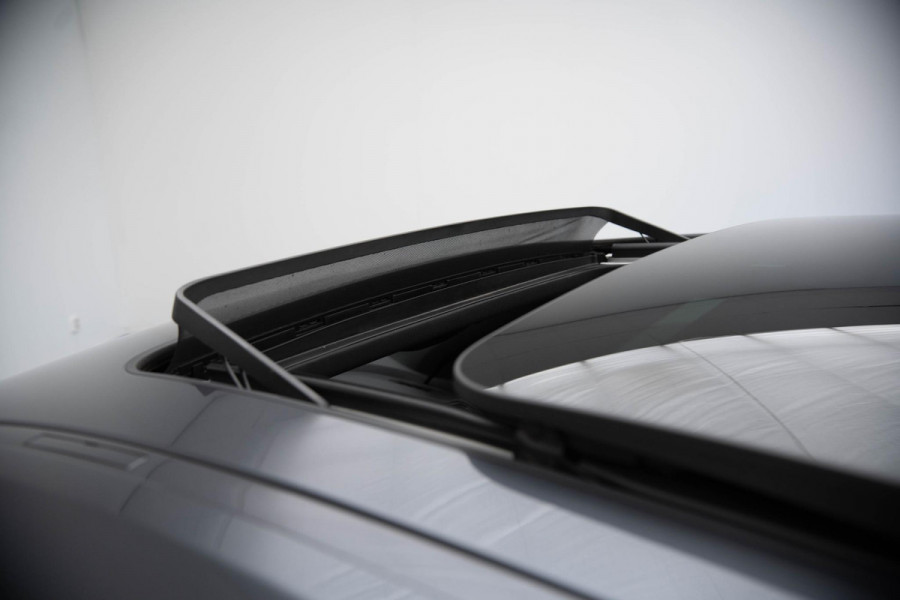 BMW 1-serie 118i High Executive |Pano|M-Pakket|Ambient|Cruise|