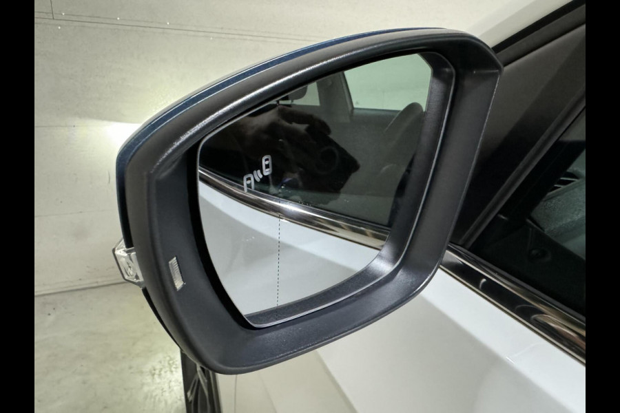 Volkswagen T-Cross 1.0 TSI Design Edition DSG Carplay ACC NAP