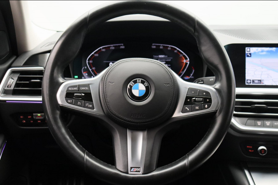 BMW 3 Serie 318i Executive Edition * Origineel Nederlands * Carplay Leder Navigatie Cruise