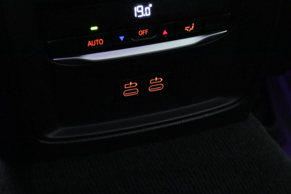BMW 3 Serie 318i Executive Edition * Origineel Nederlands * Carplay Leder Navigatie Cruise