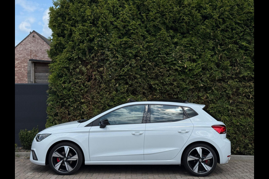 Seat Ibiza 1.0 TSI FR Panorama CarPlay Camera