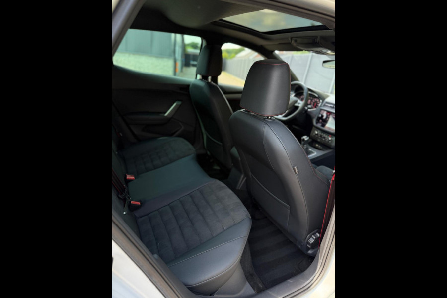 Seat Ibiza 1.0 TSI FR Panorama CarPlay Camera
