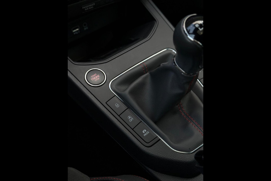 Seat Ibiza 1.0 TSI FR Panorama CarPlay Camera