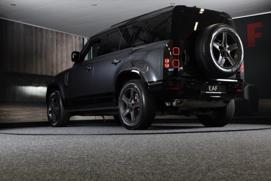 Land Rover Defender 110 2.0 P300e 110 X-Dynamic SE / Head Up / Memory / Elek Stoelen / Acc / Lane Assist / 360 Camera / Open Pano