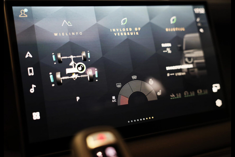 Land Rover Defender 110 2.0 P300e 110 X-Dynamic SE / Head Up / Memory / Elek Stoelen / Acc / Lane Assist / 360 Camera / Open Pano