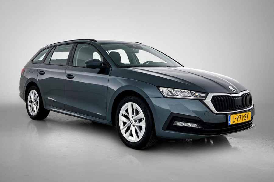 Škoda Octavia Combi 1.0 TSI Ambition Business (TREKHAAK ELEKT. INKLAPBAAR, STUURVERWARMING, PDC, CARPLAY, GOED ONDERHOUDEN)